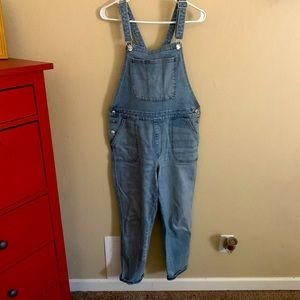 Old Navy Slim Fit Overalls 10